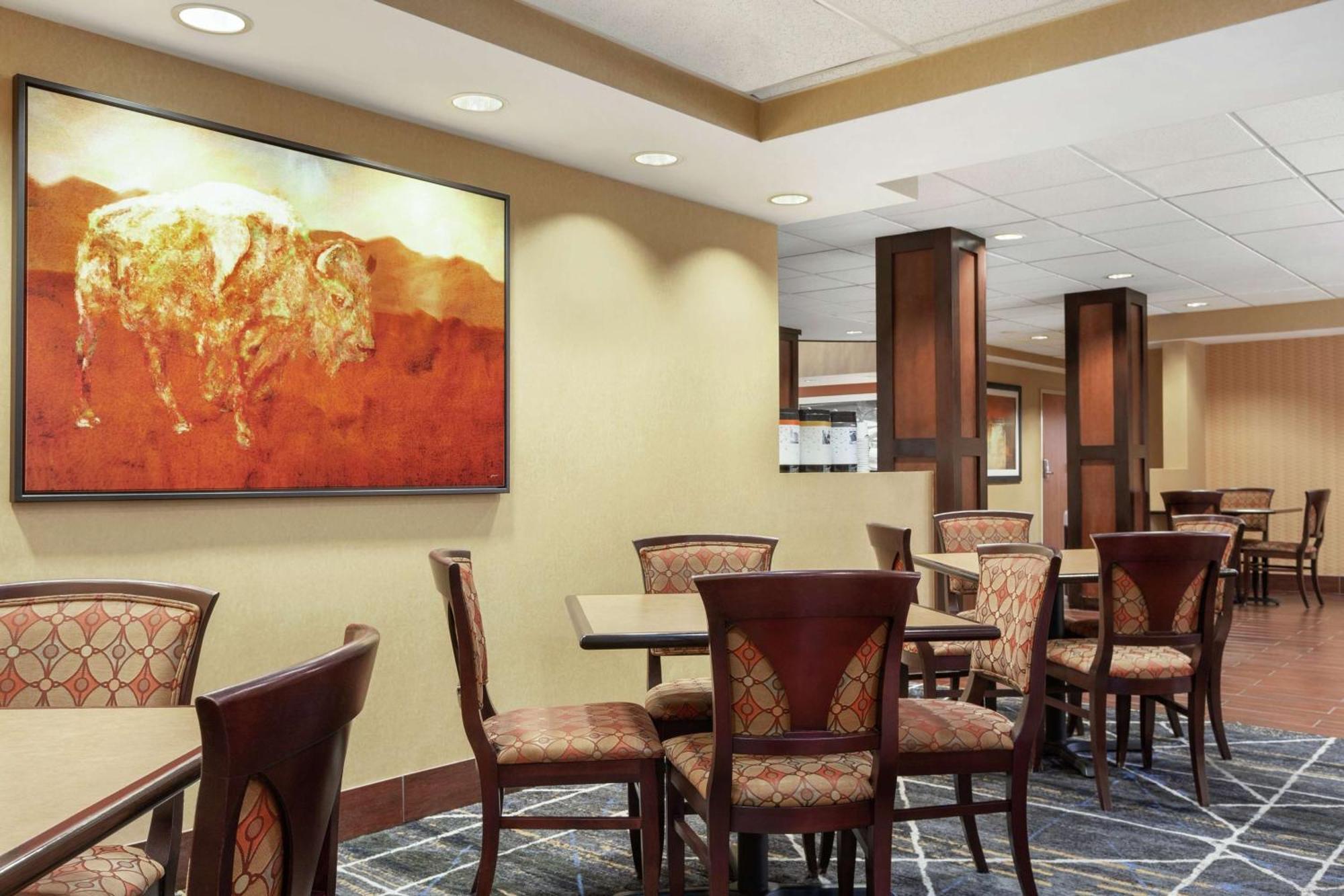 Hampton By Hilton Oklahoma City I-40 East- Tinker Afb Мидуэст-Сити Экстерьер фото